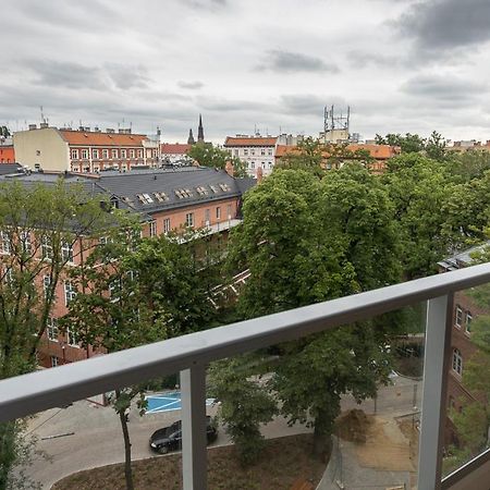 B&W Luxurious Apartment In The Center Of Wroclaw Exterior photo
