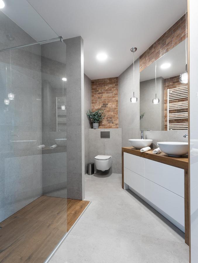 B&W Luxurious Apartment In The Center Of Wroclaw Exterior photo
